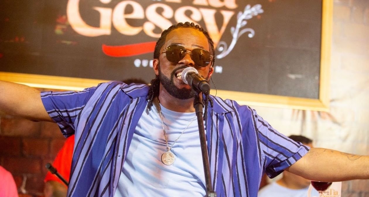 Xande de Pilares e Tiee em São Paulo