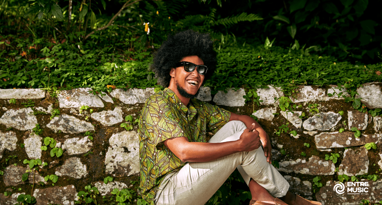 Exclusiva | Luiz Otávio traz canções próprias e releituras de grandes nomes em novo álbum